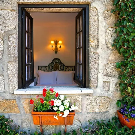 Casa Do Ameal 4*