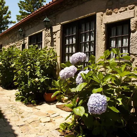 Bed & Breakfast Casa Do Ameal 4*