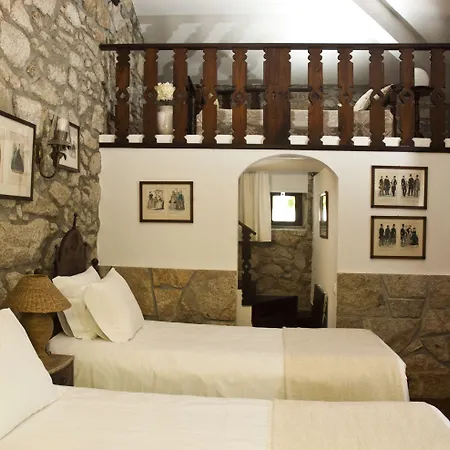 Casa Do Ameal 4*
