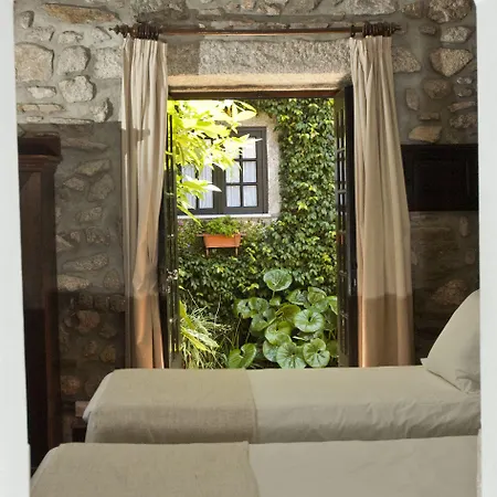 Nocleg ze śniadaniem Casa Do Ameal 4*